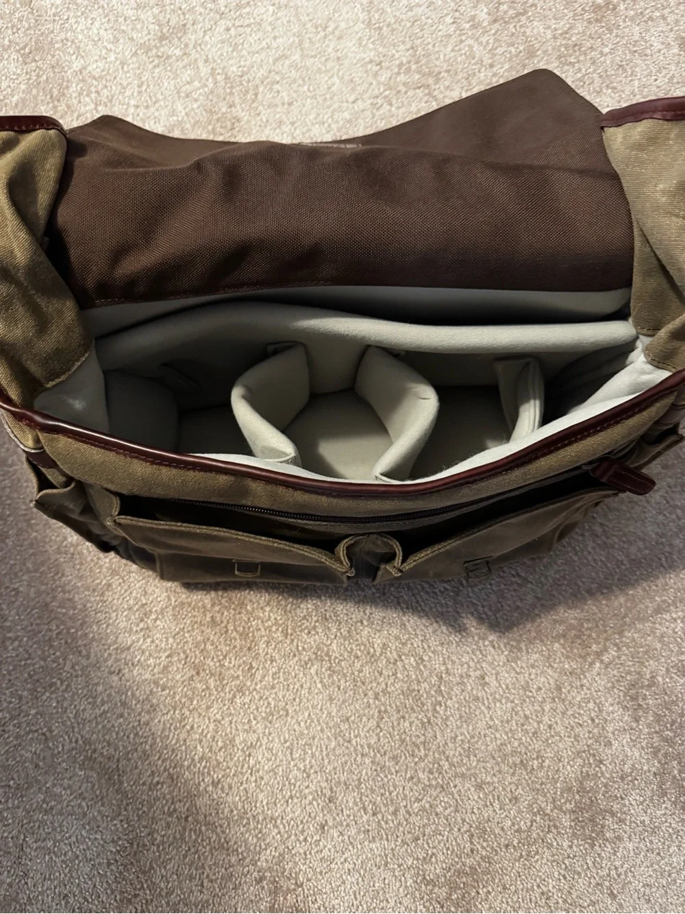 ONA The Astoria Messenger Camera Bag (Field Tan)